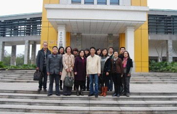 成都理工大学外语学院一行光临98堂
交流学习