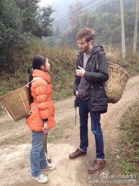 助留守儿童圆梦 98堂
外籍教师江津村小授课