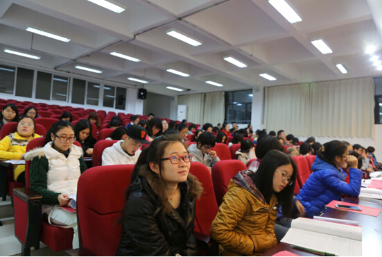 98堂
2014级英语专业本科人才培养交流会成功召开