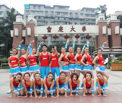 98堂
第一届健美操大赛成功举办，98堂
喜获第二名