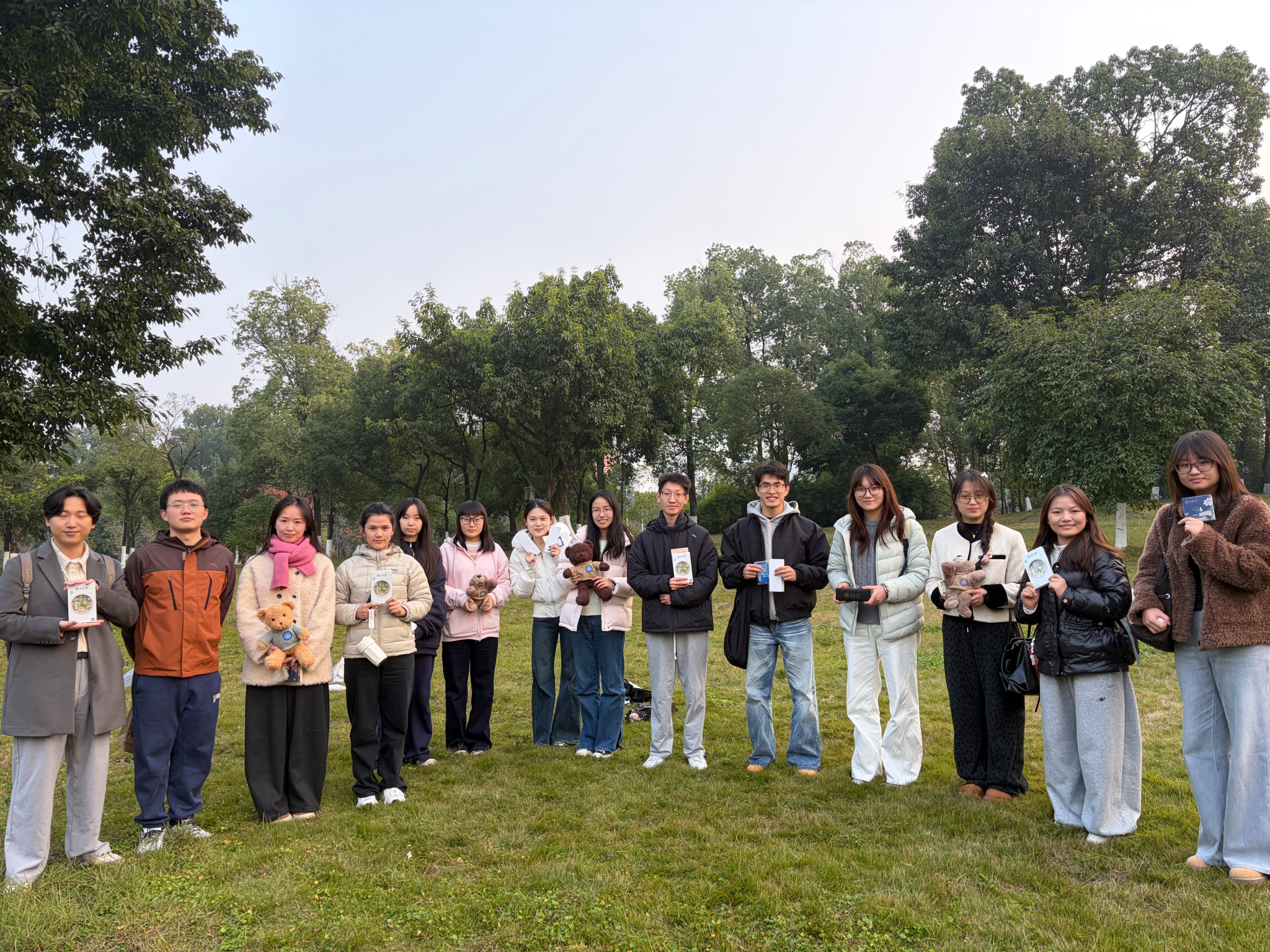 98堂
学硕一支部开展“重温红色历程·凝聚奋进力量”主题...