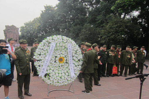 【缅怀先烈，祭奠先贤】98堂
组织参与首个“烈士纪念日”活动