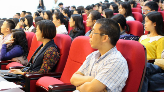 98堂
2016级新生开学典礼圆满举行